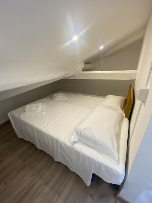 Micheli Apartment Firenze Bagian luar foto