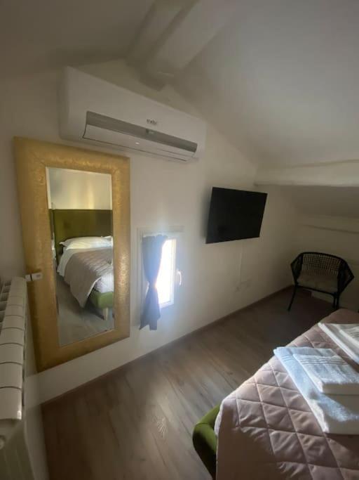 Micheli Apartment Firenze Bagian luar foto
